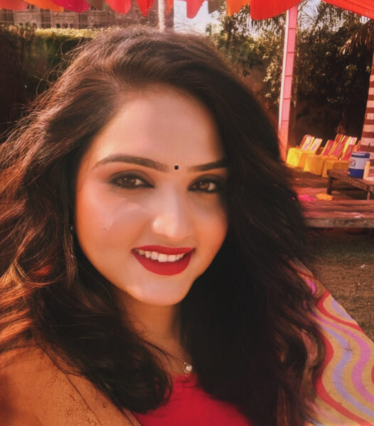 Dr Raadha